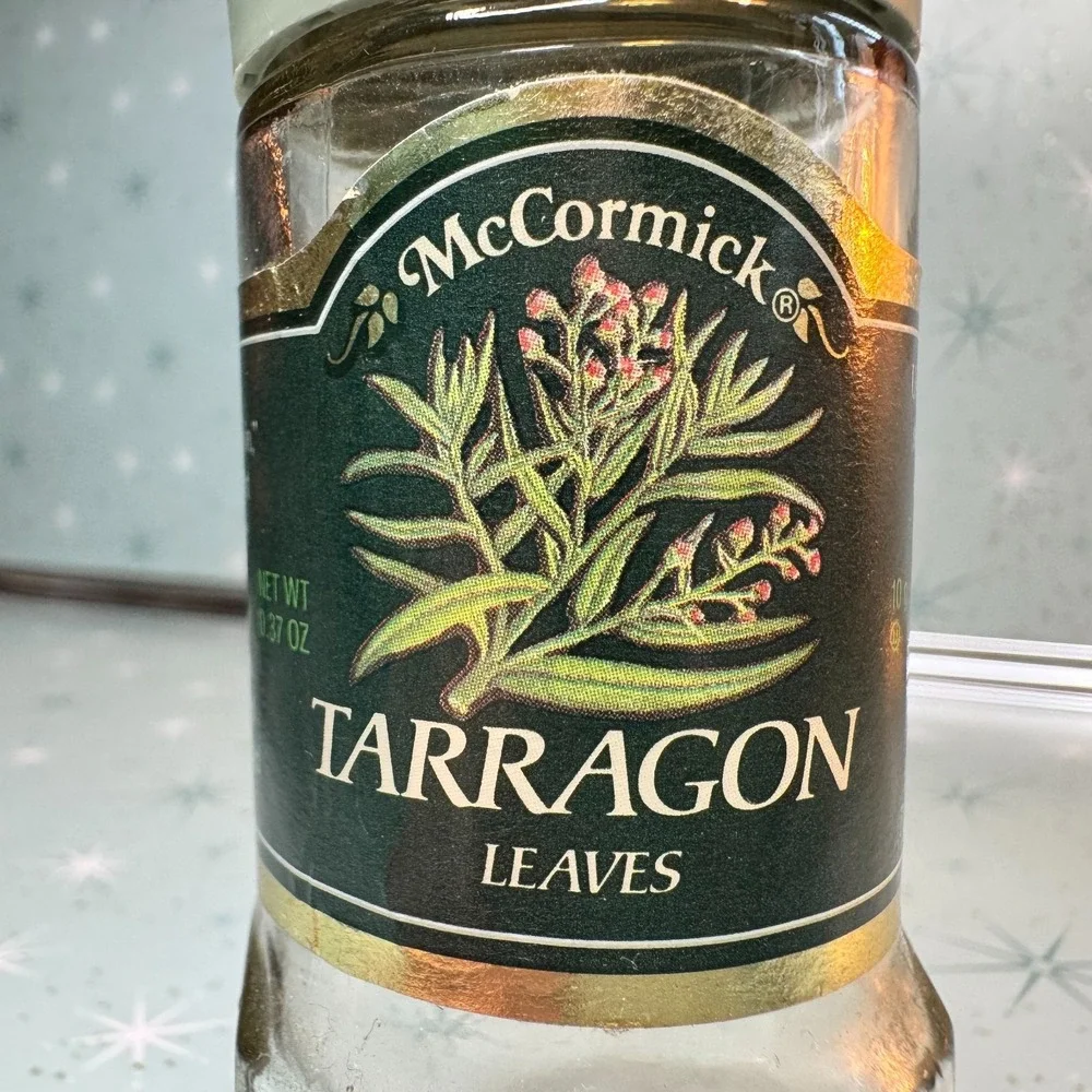 Vintage McCormick Tarragon Leaves Jar Green and Lid Label Glass Spice Bottle‎